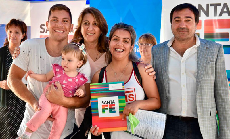 Entregaron viviendas a 44 familias en la zona norte de Rosario