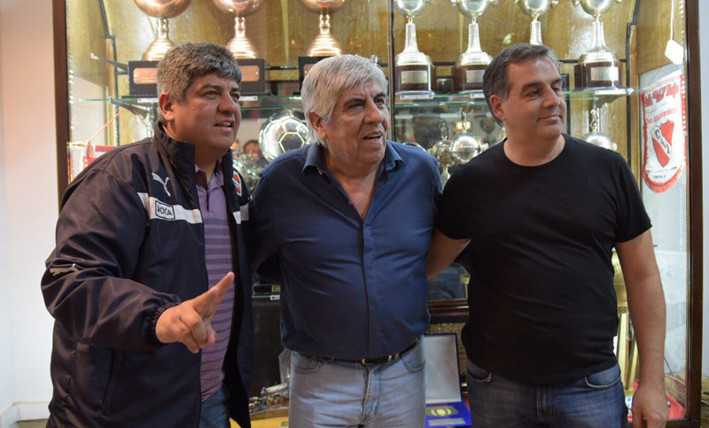 Hugo Moyano fue reelecto como presidente de Independiente