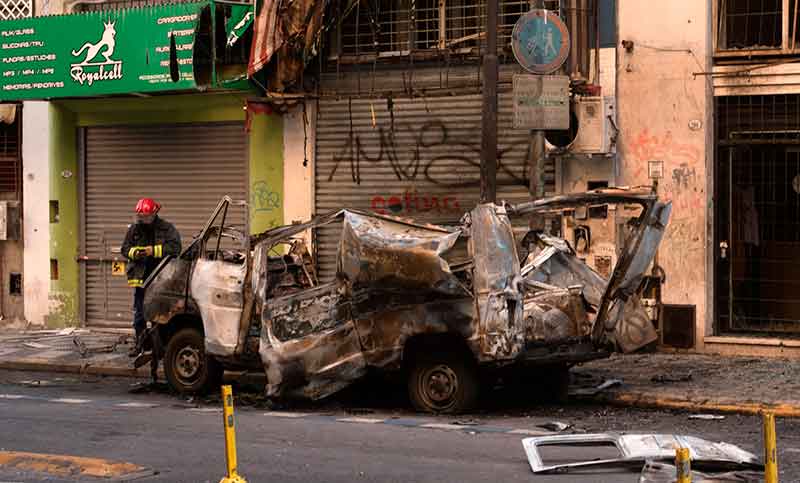 Explotó una camioneta en cercanías del Congreso