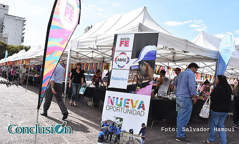 Feria Navideña en la Plaza Montenegro del Programa Nueva Oportunidad