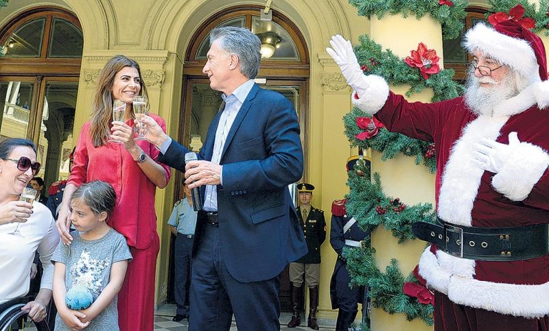 Macri saludó por Navidad y contó que le trajo Papá Noel