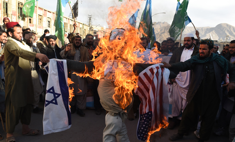 Musulmanes protestan alrededor del mundo contra la decisión de Trump sobre Jerusalén