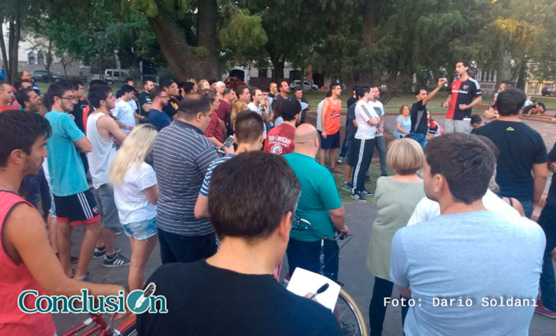 Socios de Newell’s se manifestaron con duras críticas a la Comisión Directiva