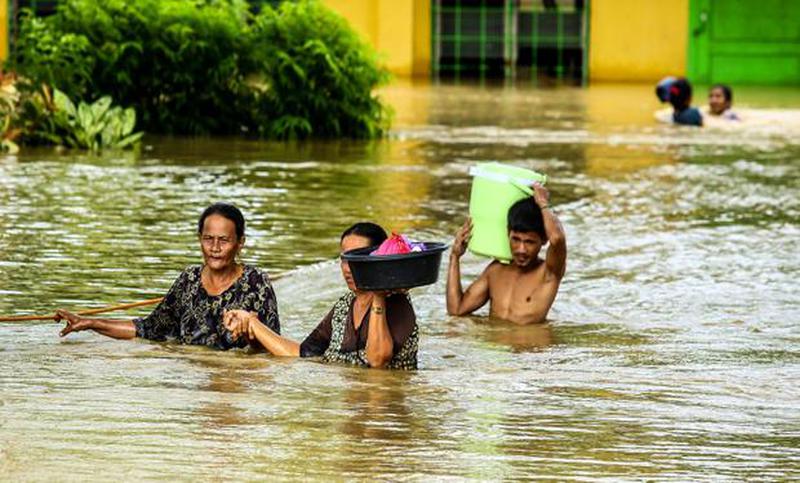 Evacúan cerca de 650.000 personas en Vietnam por la tormenta Tembin