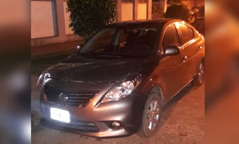 Persecución y detenidos tras el robo de un auto en zona sur
