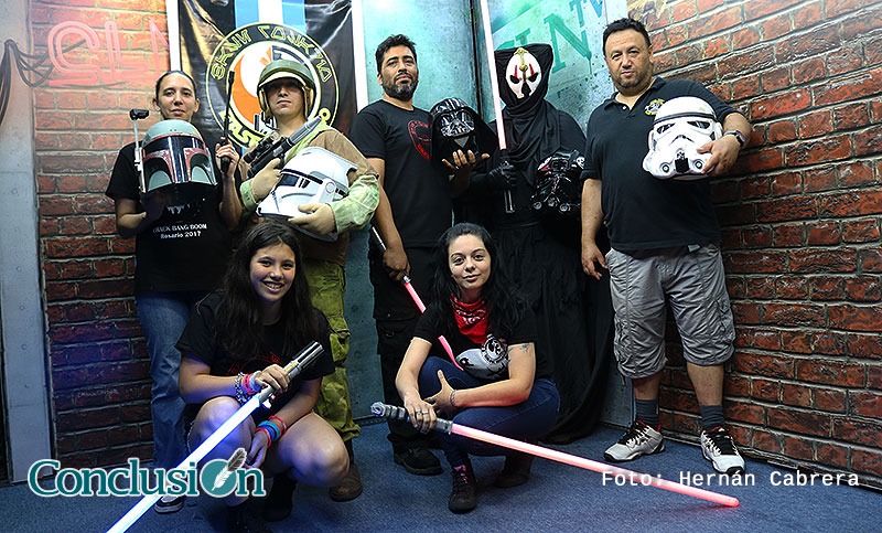 La «Base Rosario» de «Star Wars» visitó el estudio de Conclusión TV