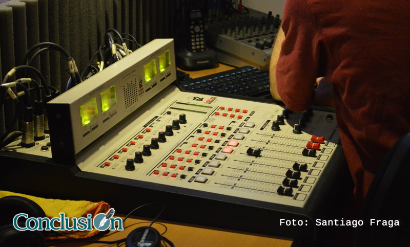 Ponen fin a la locución a toda velocidad en las publicidades de radio y TV