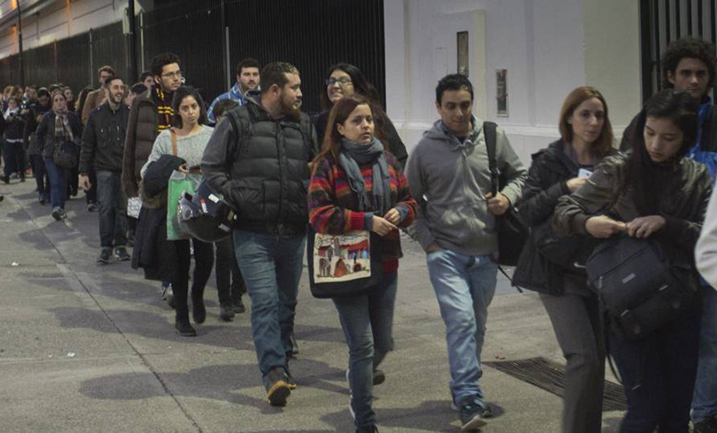 El desempleo se mantuvo estable, salvo en las economías regionales