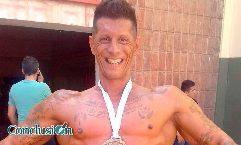 El fisicoculturista Leonel Gabrielli se volvió con tres medallas a Rosario