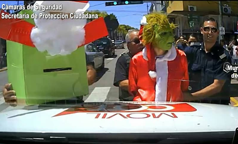En Tigre, arrestaron al «Grinch» por querer robarse la Navidad