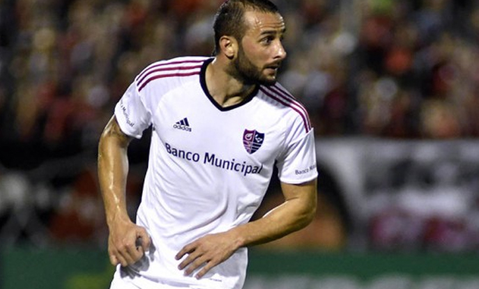 Guevgeozián, con un pie en Temperley