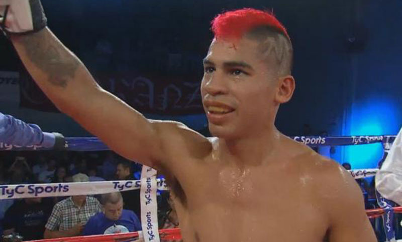 Melián debutó, ganó y noqueó