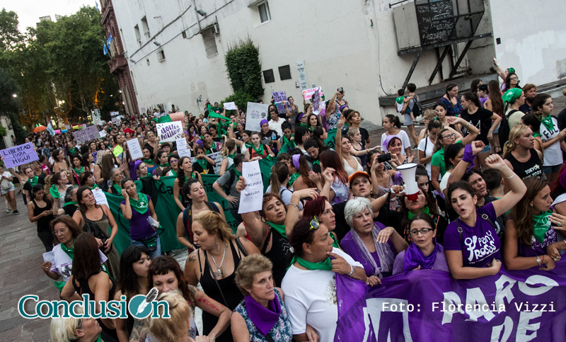 Ni un peso menos: continúa la desigualdad salarial entre mujeres y hombres
