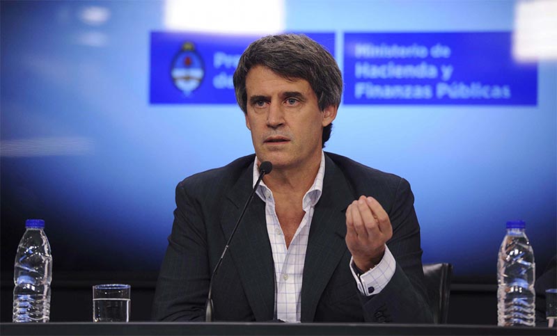 Prat-Gay: «La política del Banco Central le complica la vida al Tesoro» 