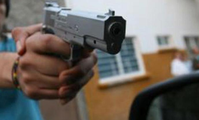 Dos personas resultaron heridas de arma de fuego en distintos hechos de robo