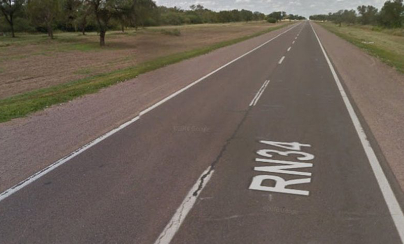 Un motociclista murió tras chocar con un auto en la ruta 34