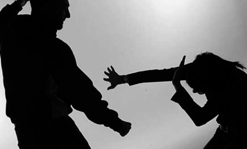 Tres hombres fueron detenidos en distintos casos de violencia de género
