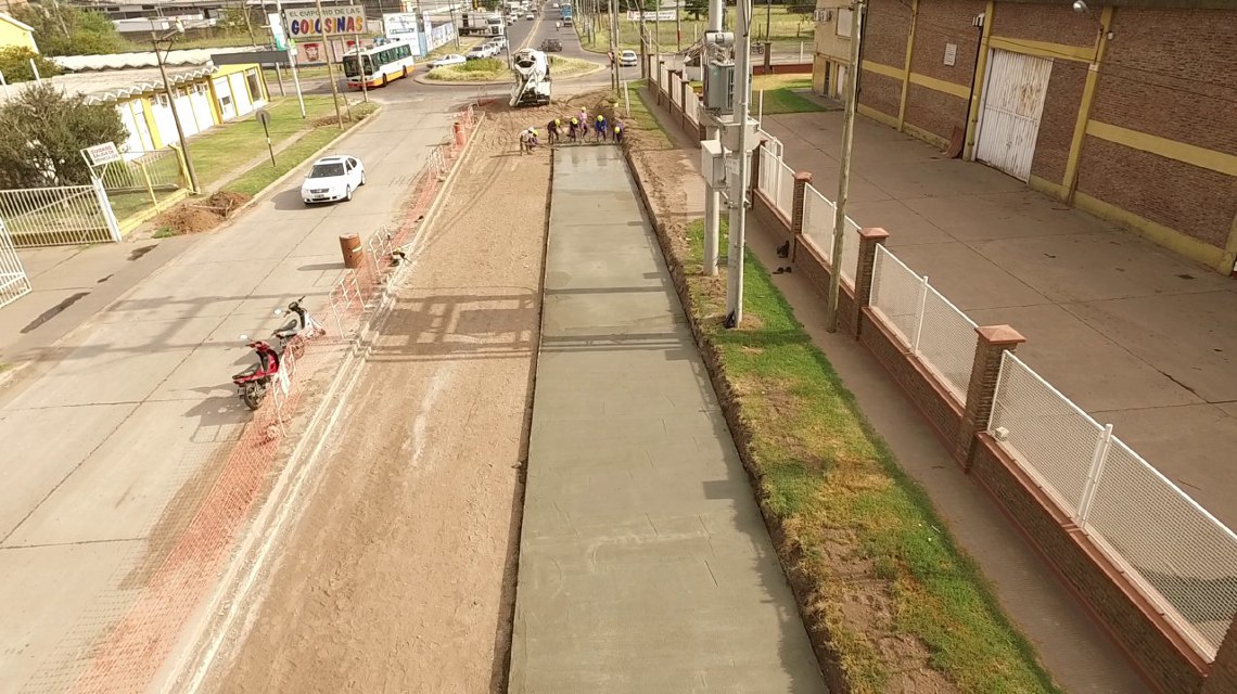 La provincia comenzó con los trabajos de pavimentación de avenida Wilde en Rosario
