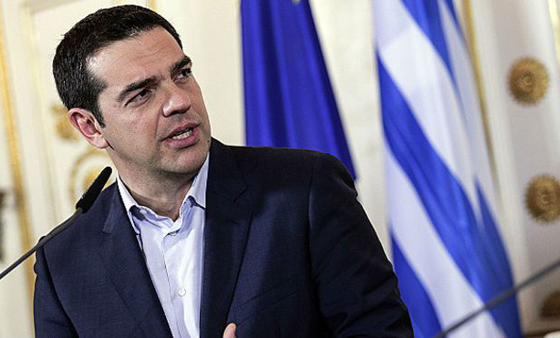Tsipras promete que Grecia volverá a financiarse por sí misma en Agosto
