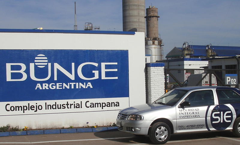 Bunge despidió al menos 100 operarios en su planta de Campana