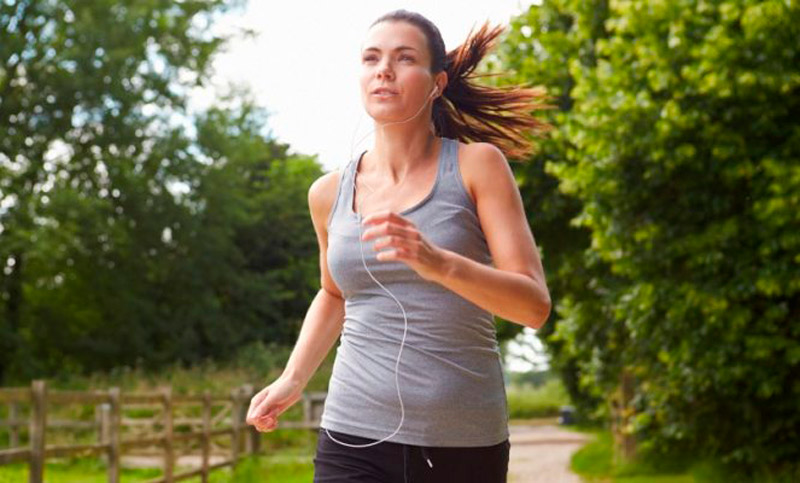 La música para correr se escucha más después de las Fiestas