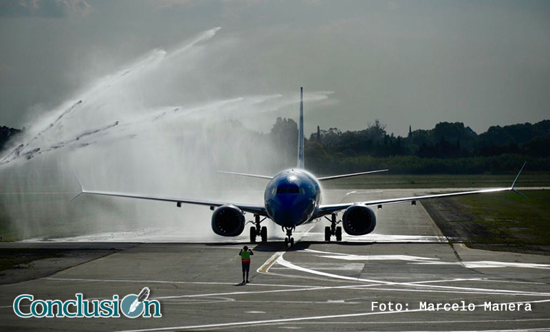 Se presentó el avión de Aerolíneas que unirá Rosario con Mar del Plata