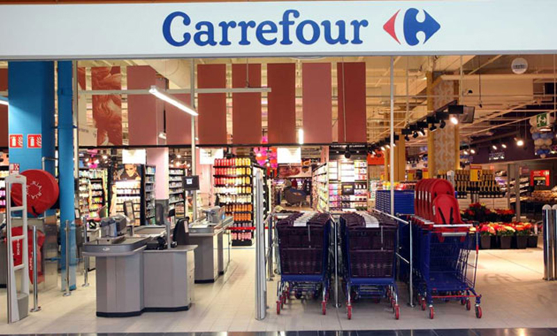 Carrefour enfrenta crisis de ventas y prepara ambicioso plan de transformación
