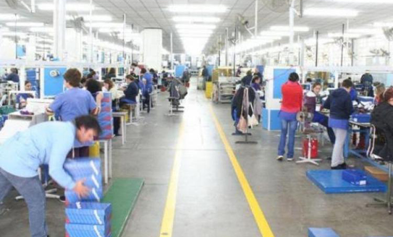 Por la ola de importaciones peligran 300 puestos de trabajo en la fábrica de calzados Dass