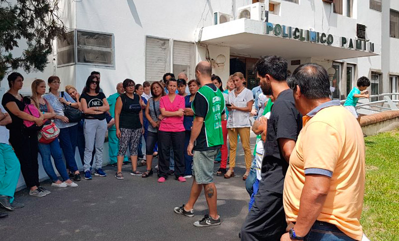 Continúa el reclamo de los trabajadores del Pami contra cambios laborales