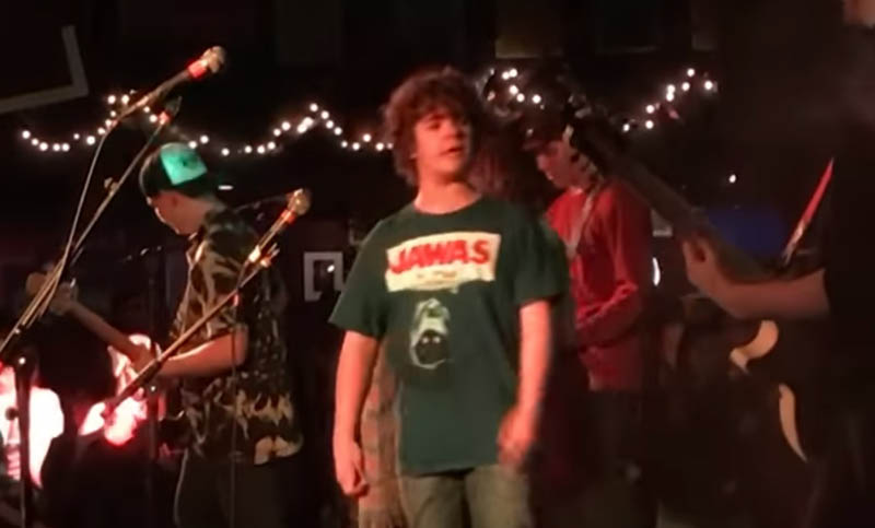 Gaten Matarazzo reversionó un tema de «Foo Fighters»