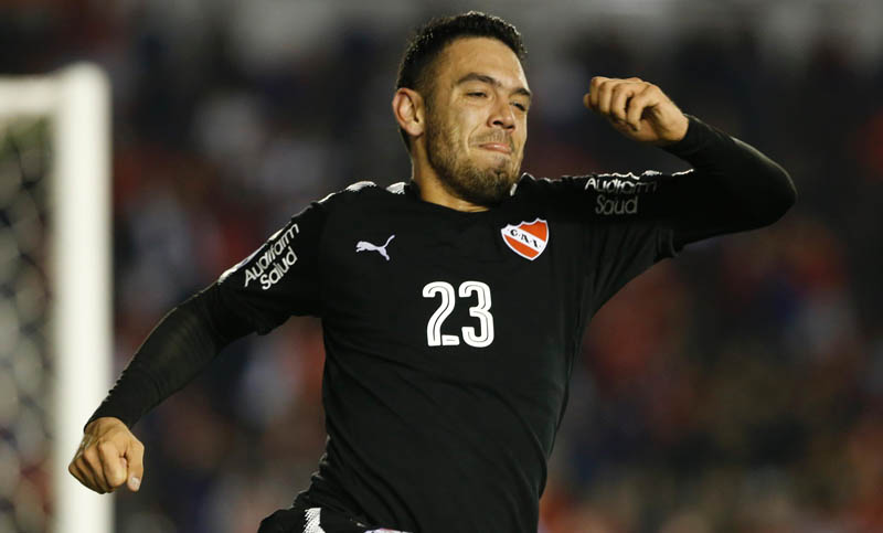 Nery Domínguez dejó Independiente y podría llegar a Racing