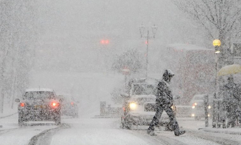 Fuerte tormenta de nieve golpeó Japón