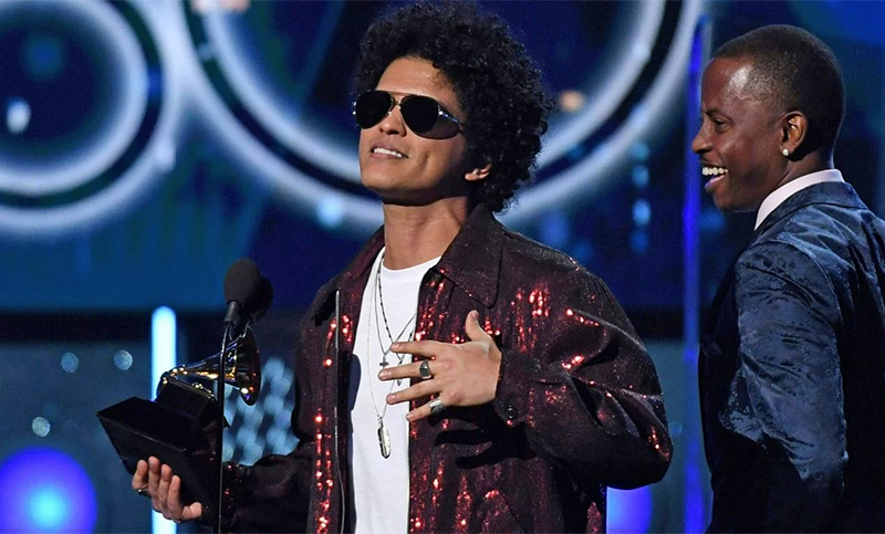 Bruno Mars fue el gran ganador de los Grammy’s