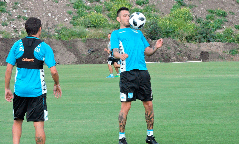 Nery Domínguez ya se entrena a las órdenes de Coudet en Racing