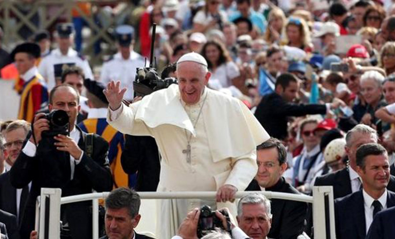 A diez días del arribo del Papa a Chile, la reserva de hoteles supera el 70%