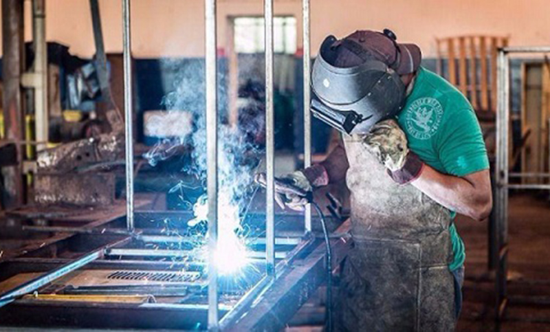 La producción de las pymes industriales cayó 5,6% en noviembre
