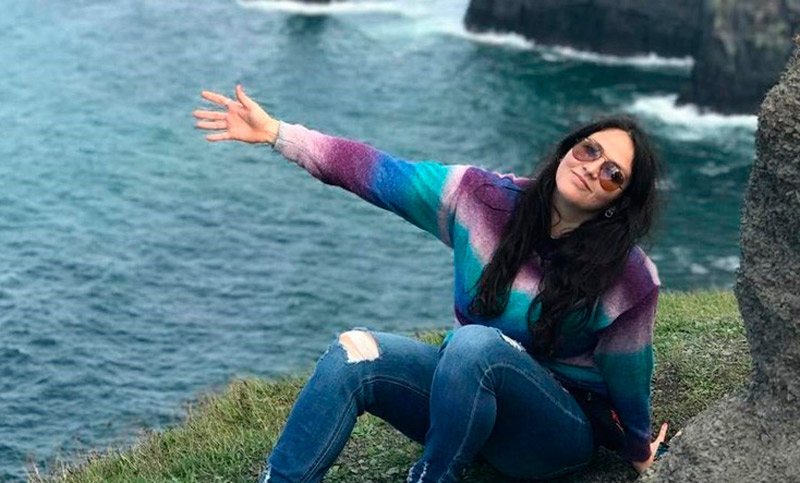 El padre de la mujer que cayó mientras practicaba parapente aseguró que el piloto no tenía licencia
