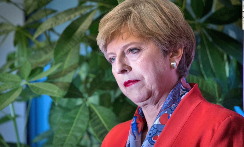 Theresa May reforma el gobierno británico antes de centrarse en el Brexit