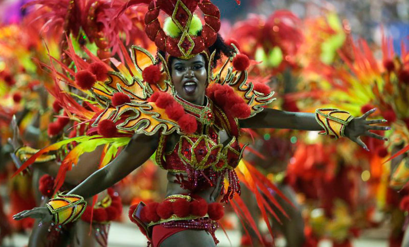 El lado B del carnaval de Rio: robos y violencia en medio de la celebración