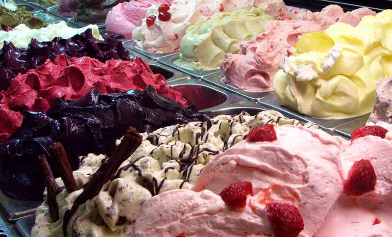Noche de descuentos: las heladerías ofrecerán el cuarto de helado a mitad de precio