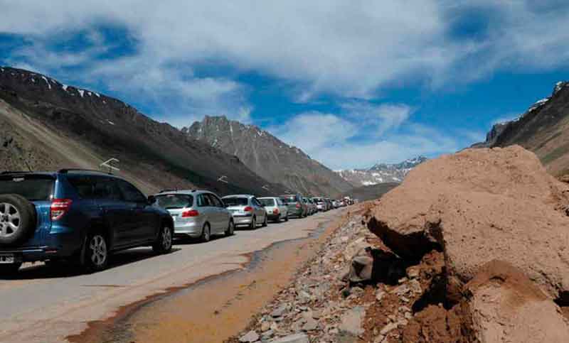Mendoza: hay más de mil varados por los aludes