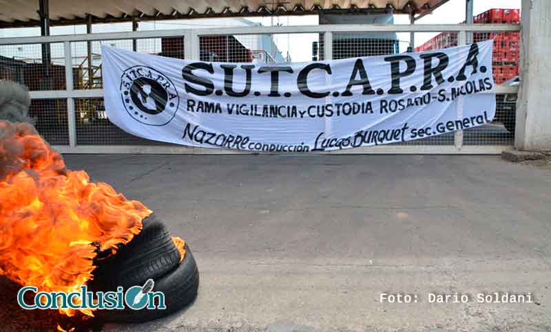 Siguen las protestas por despidos frente a Coca-Cola