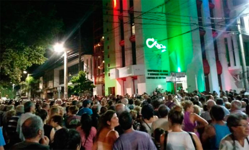 Una pueblada logró parar el aumento de la luz en Córdoba