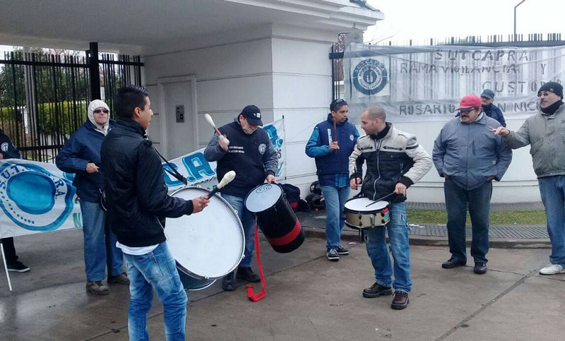 Jornada de corte y movilización por despidos frente a Coca-Cola