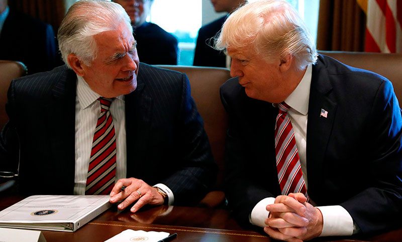 Trump cambió a su secretario de Estado por el director de la CIA