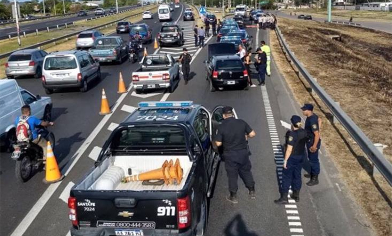 Sin estrenar: chocaron móviles policiales que iban a ser presentados el lunes