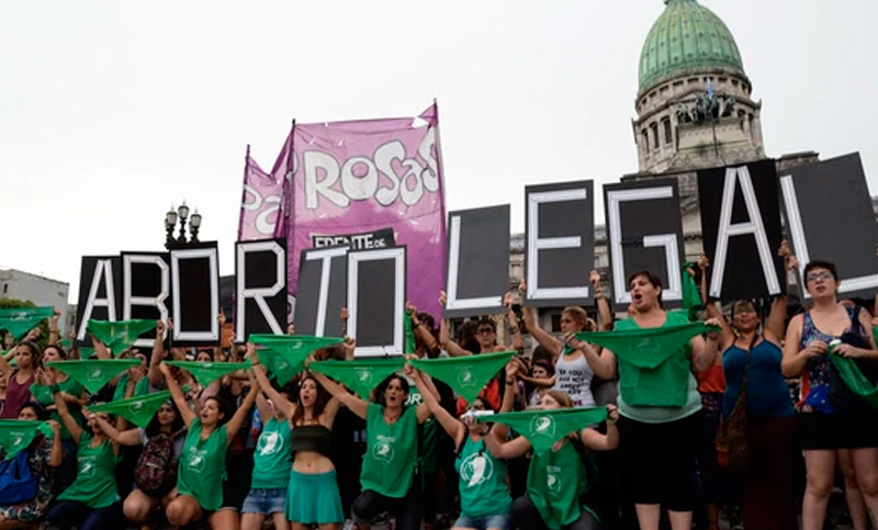 Referentes gremiales opinan sobre ley aborto: en su mayoría apoyan despenalización 