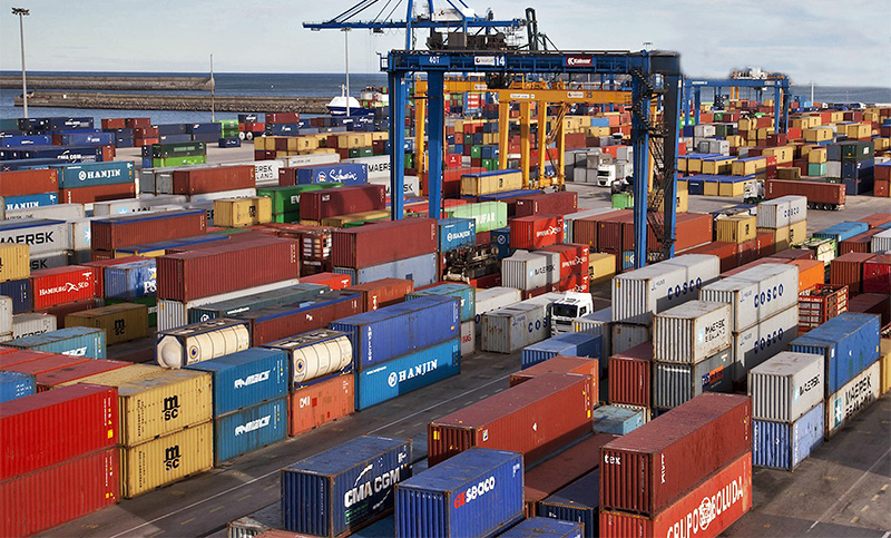 El déficit comercial se profundizó en dos meses por boom importador
