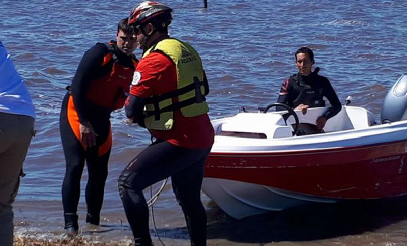 Hallaron un cadáver en la laguna Melincué y se trataría del pescador desaparecido
