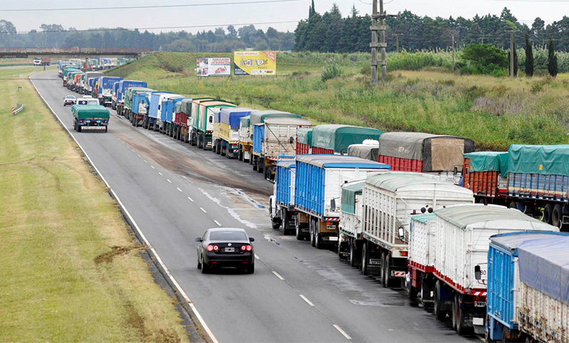 Este año habrá un 28% menos de camiones transportando cosecha hacia los puertos